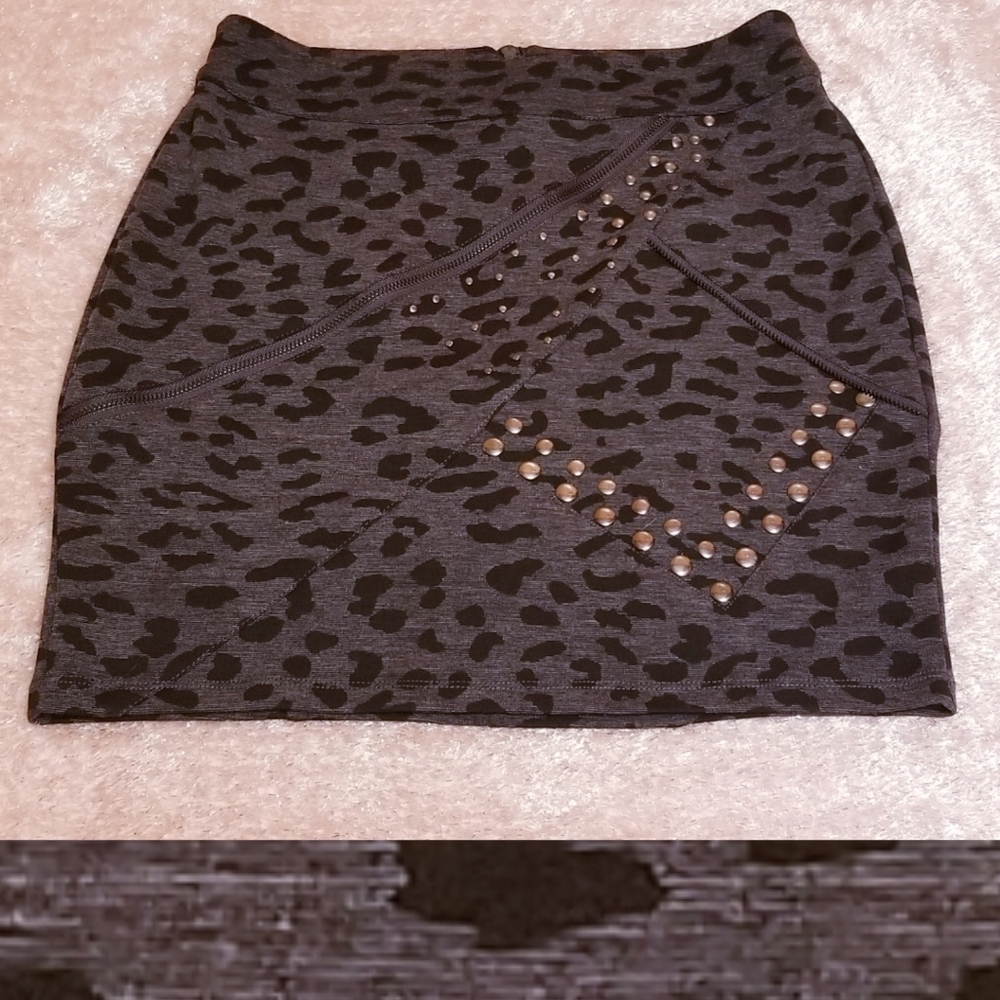 Kardashian Kollection Cheetah Print Mini Skirt - Picture 7 of 7